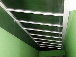 cobertura policarbonato escada vista interna